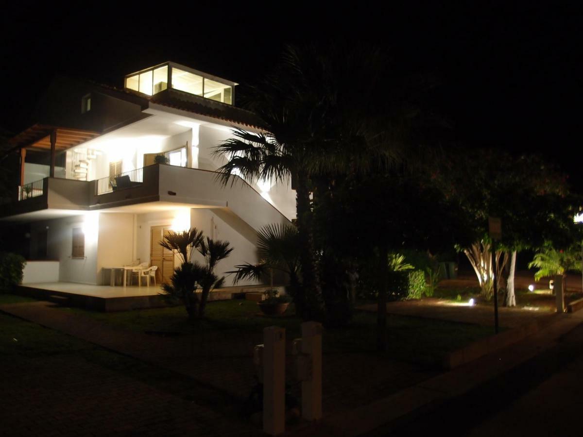 Sulle Tracce Di Montalbano Ragusa Exterior foto