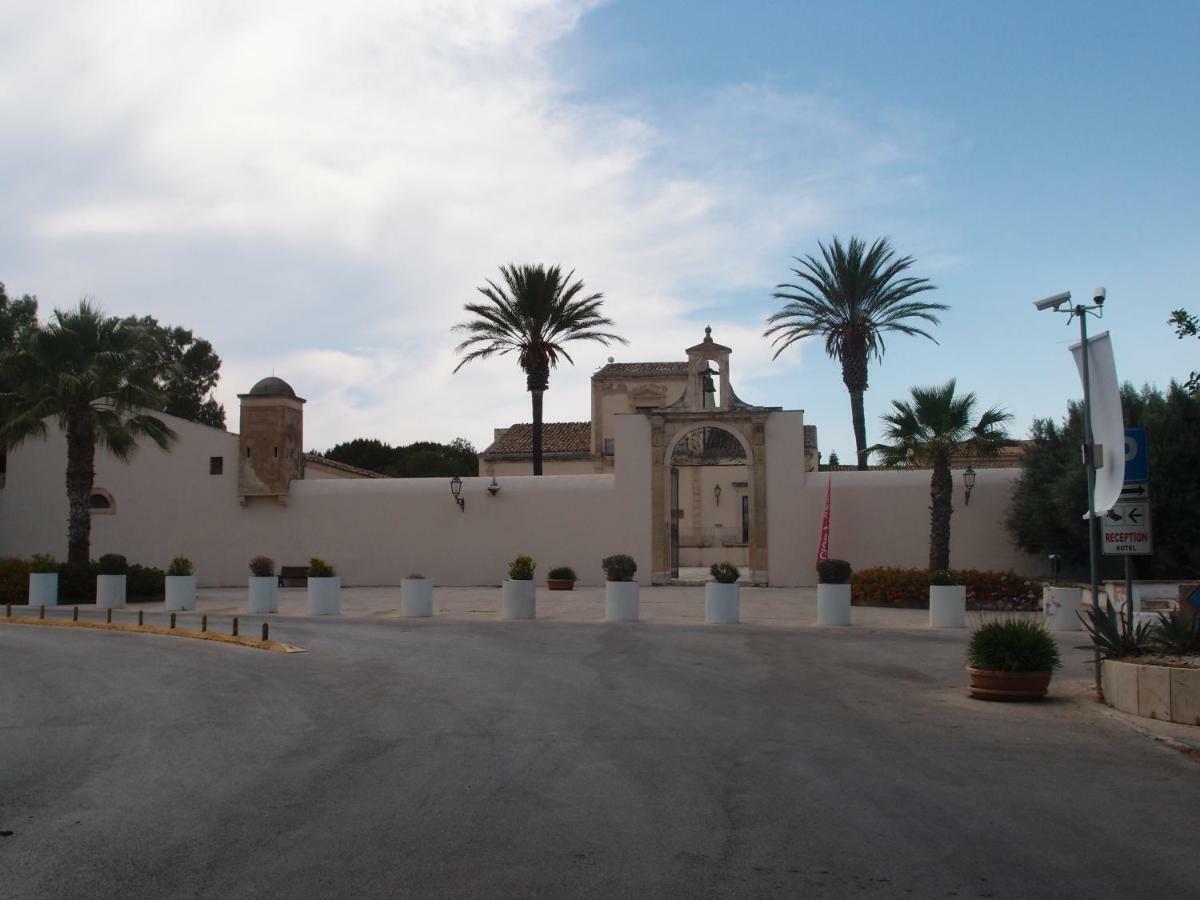 Sulle Tracce Di Montalbano Ragusa Exterior foto